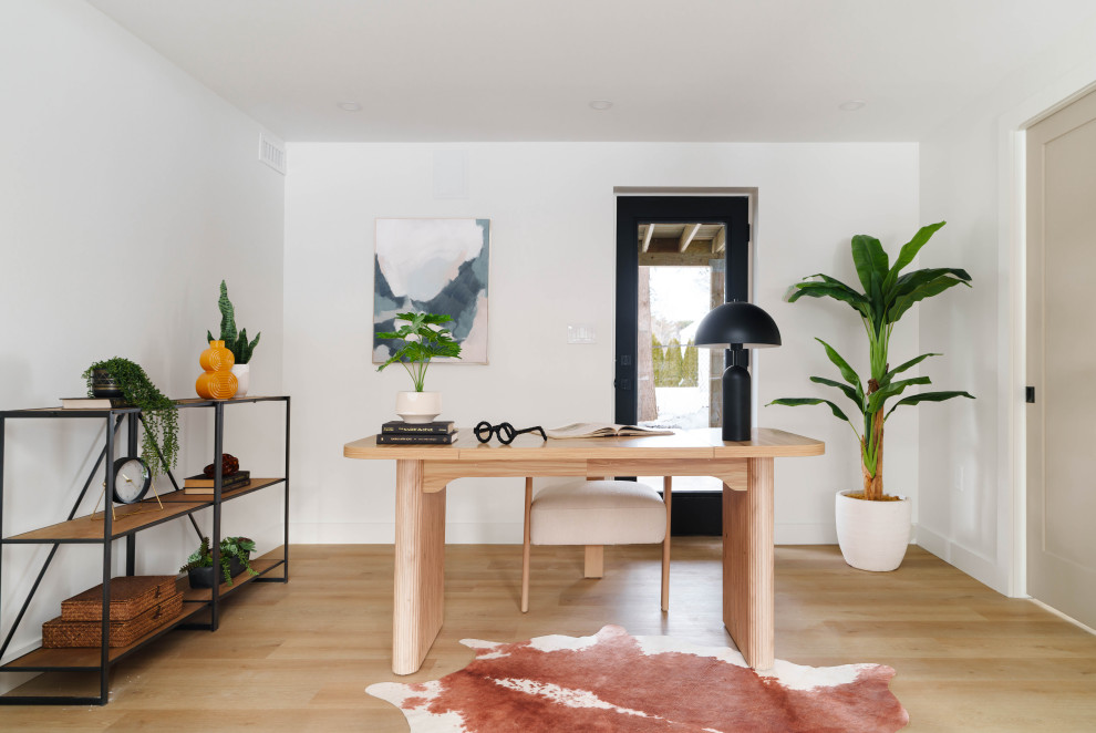 Where Work Meets Comfort: A Sunlit Office & Cozy Fireside Lounge