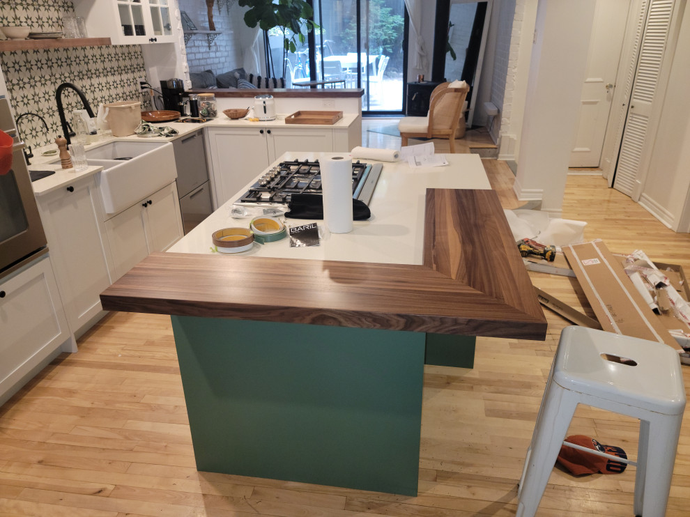 TWO TONE MODERN KITCHEN 1