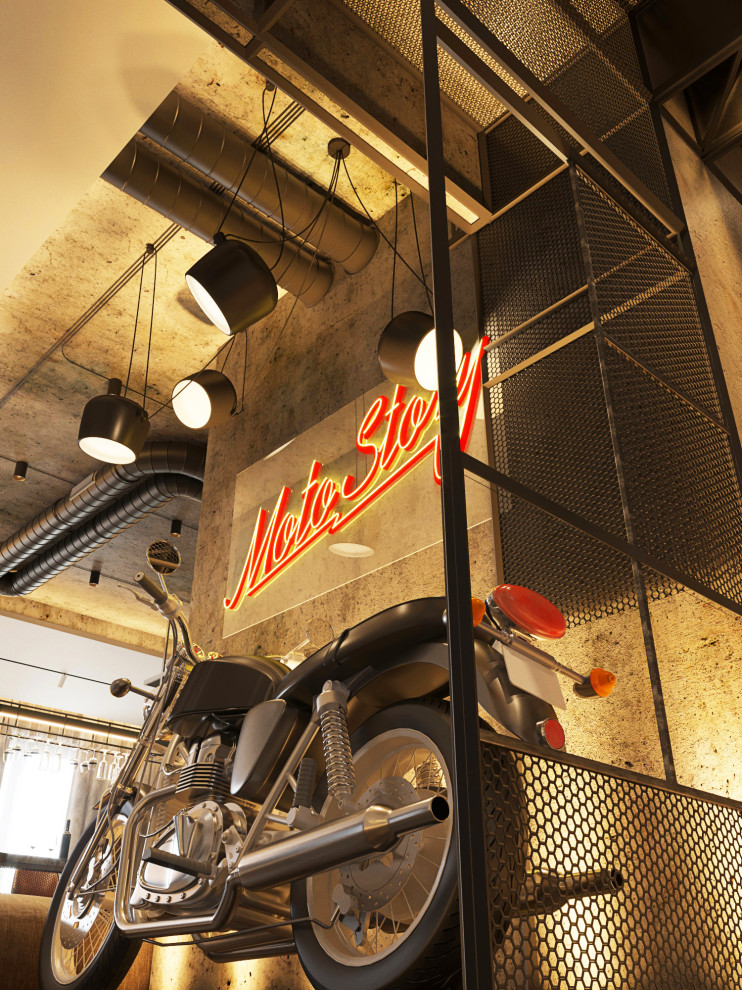 Квартира с мотоциклом.