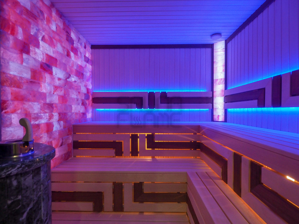 Сауна с разноцветной подсветкой