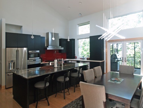 Hawk's Ridge Bluff House klassisch-modern-kueche