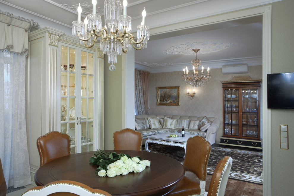 Inspiration for a victorian dining room in Saint Petersburg.