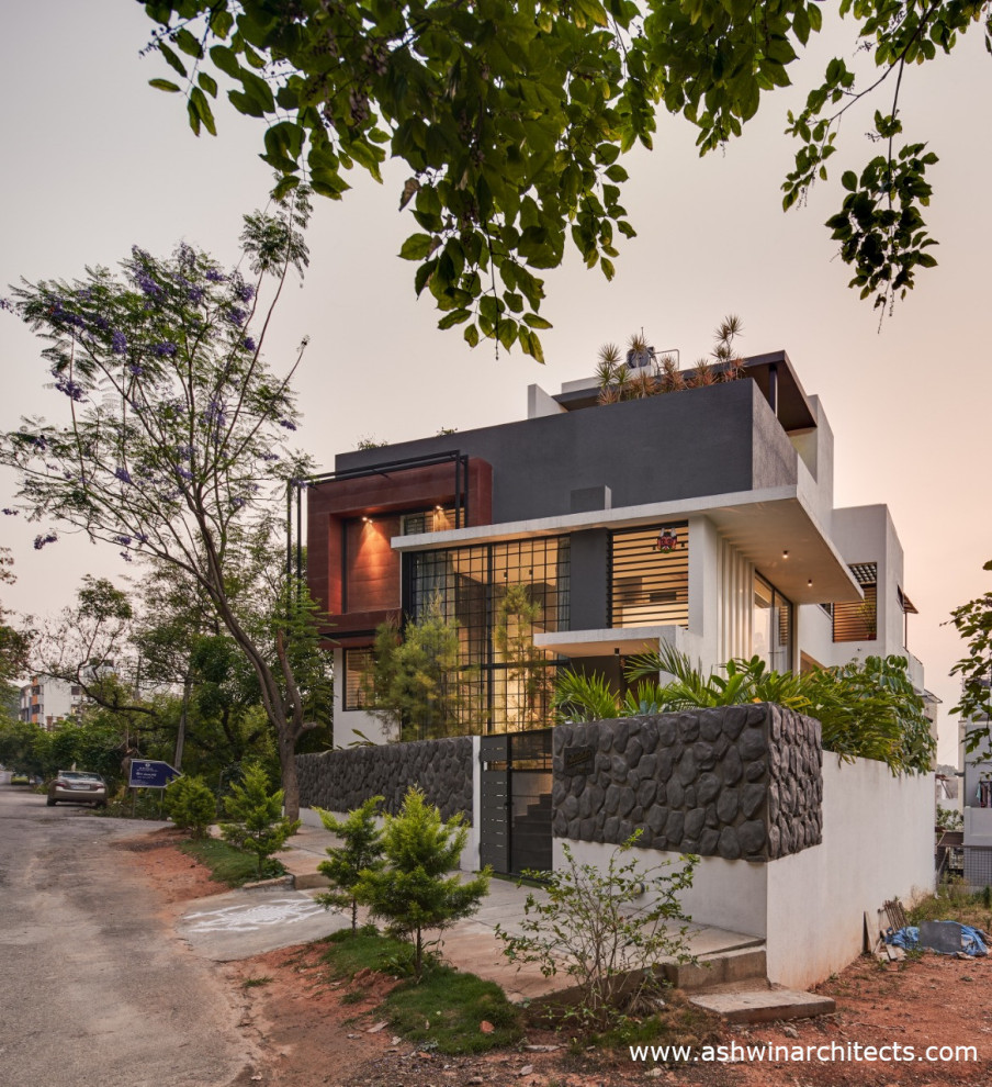 Inspiration for a world-inspired house exterior in Bengaluru.