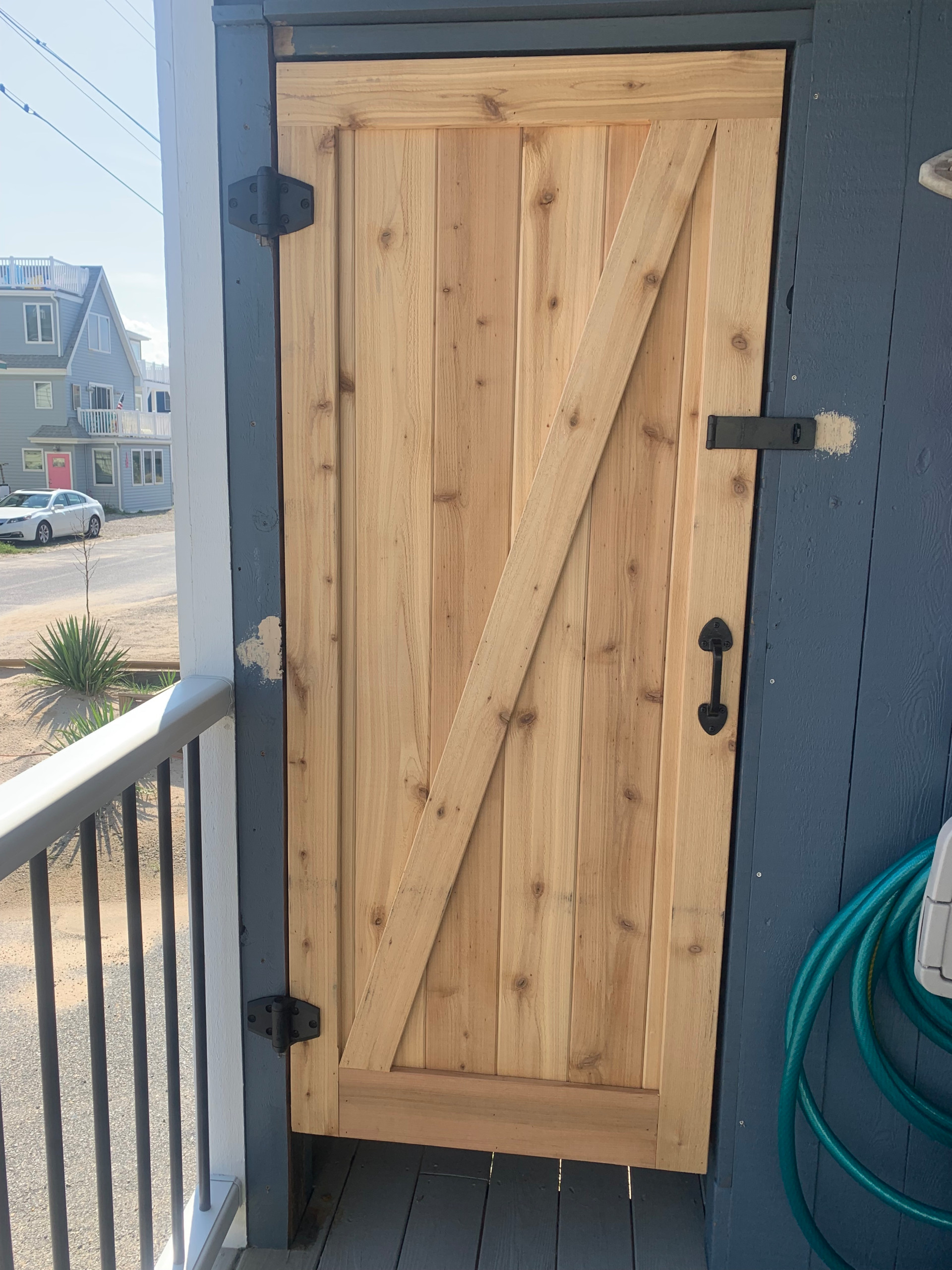 outdoor shower doors
