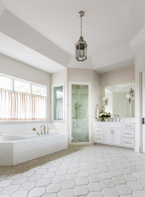 Riverview coastal-bathroom