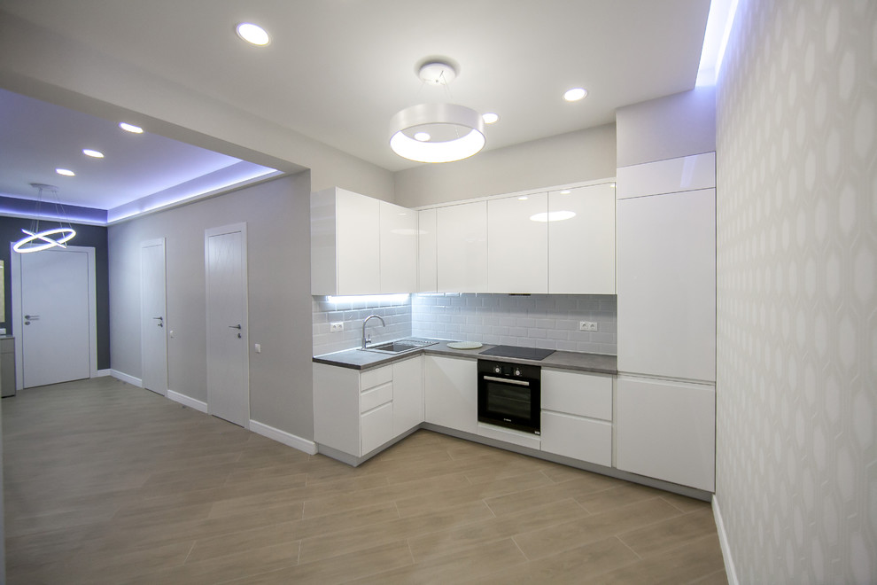 Между солнцем и морем