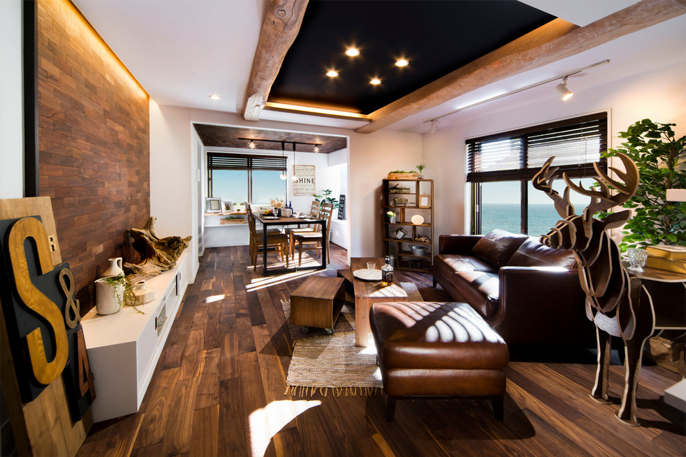 This is an example of a living room in Yokohama.