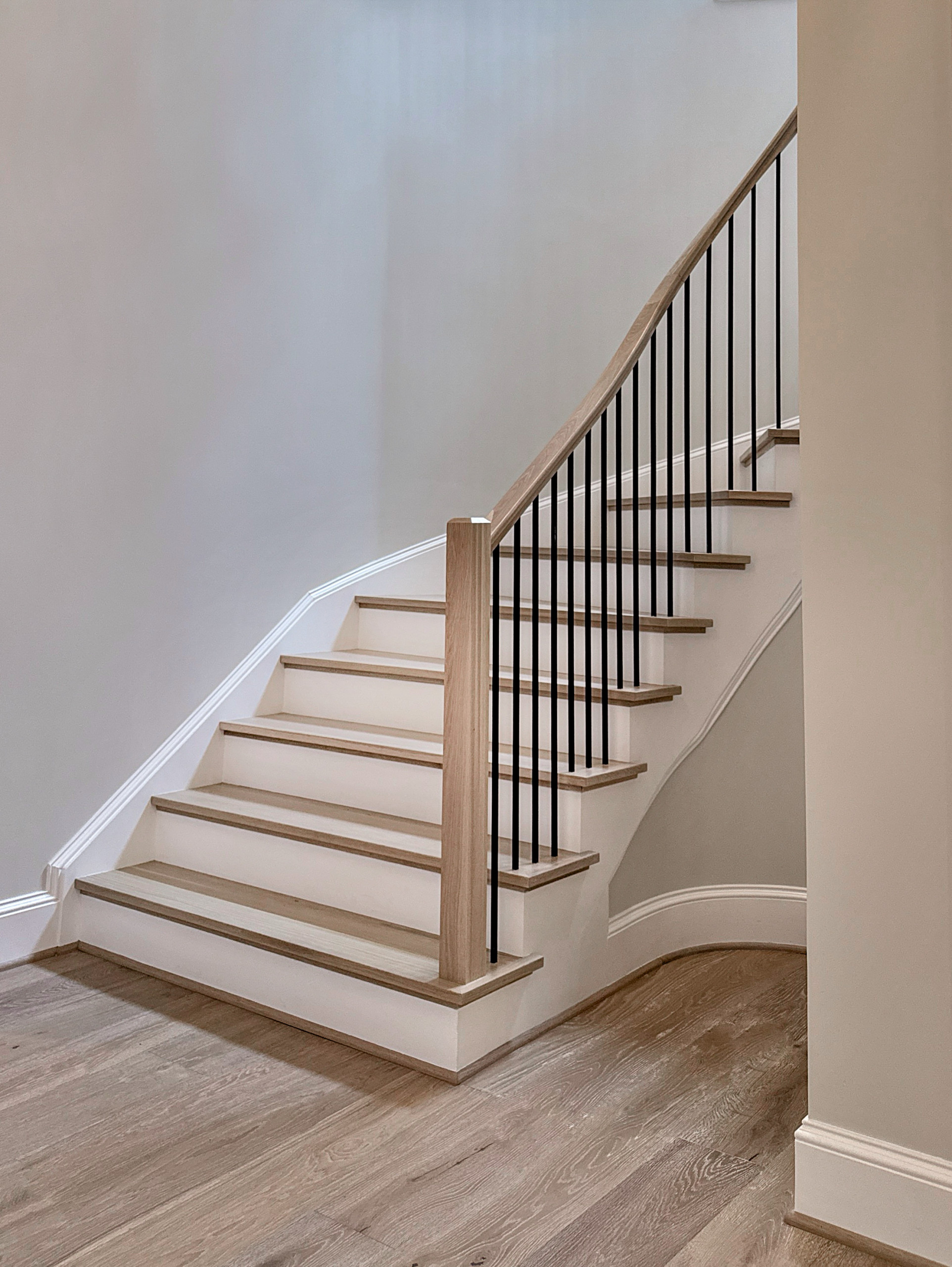 Project #150 | Contemporary White Oak Curve