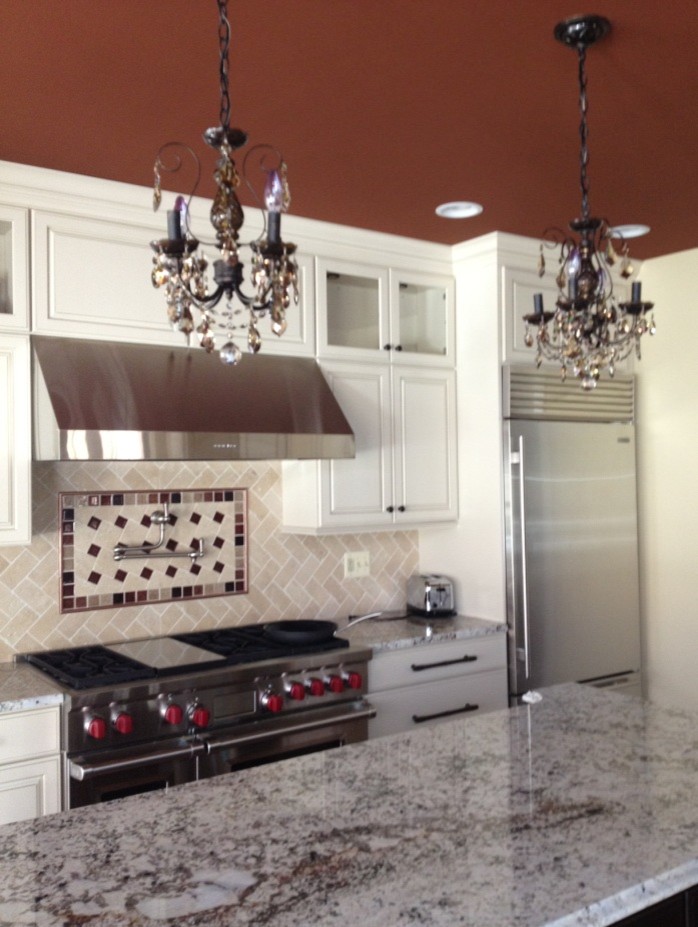 Kitchen - transitional kitchen idea in DC Metro