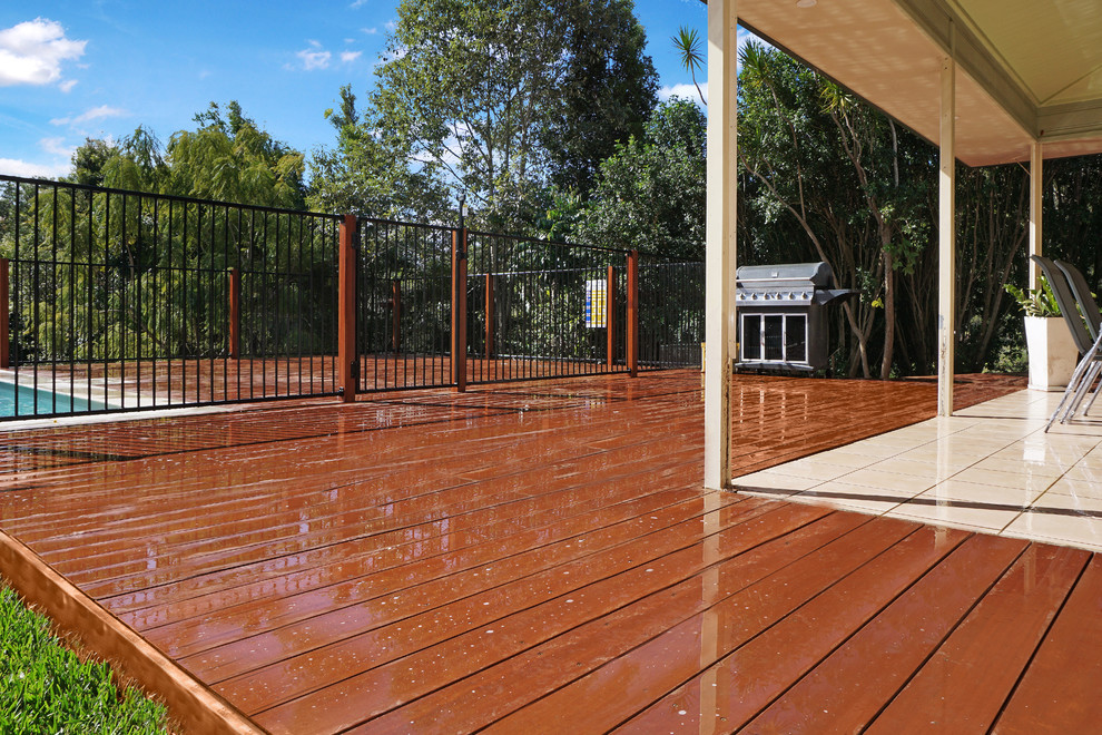 Photo of a tropical deck in Sunshine Coast.