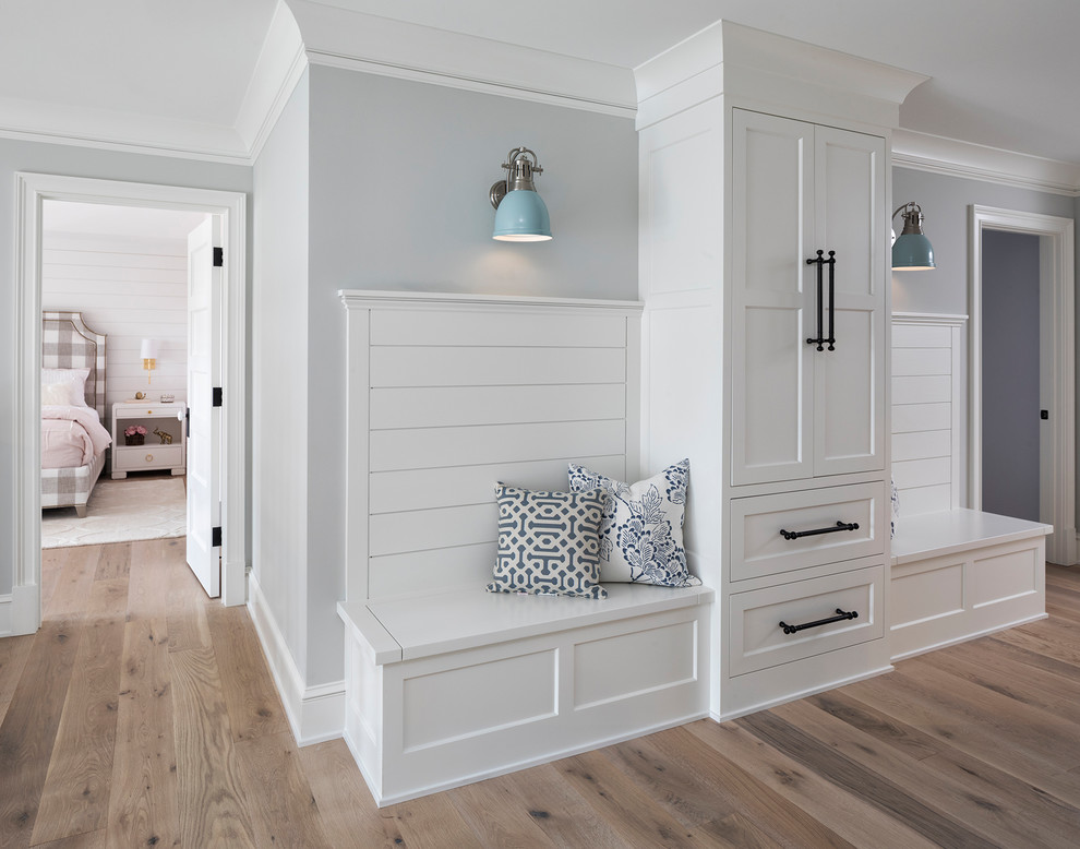 Artisan Tour Home 2018 - Beach Style - Minneapolis - by Grace Hill ...