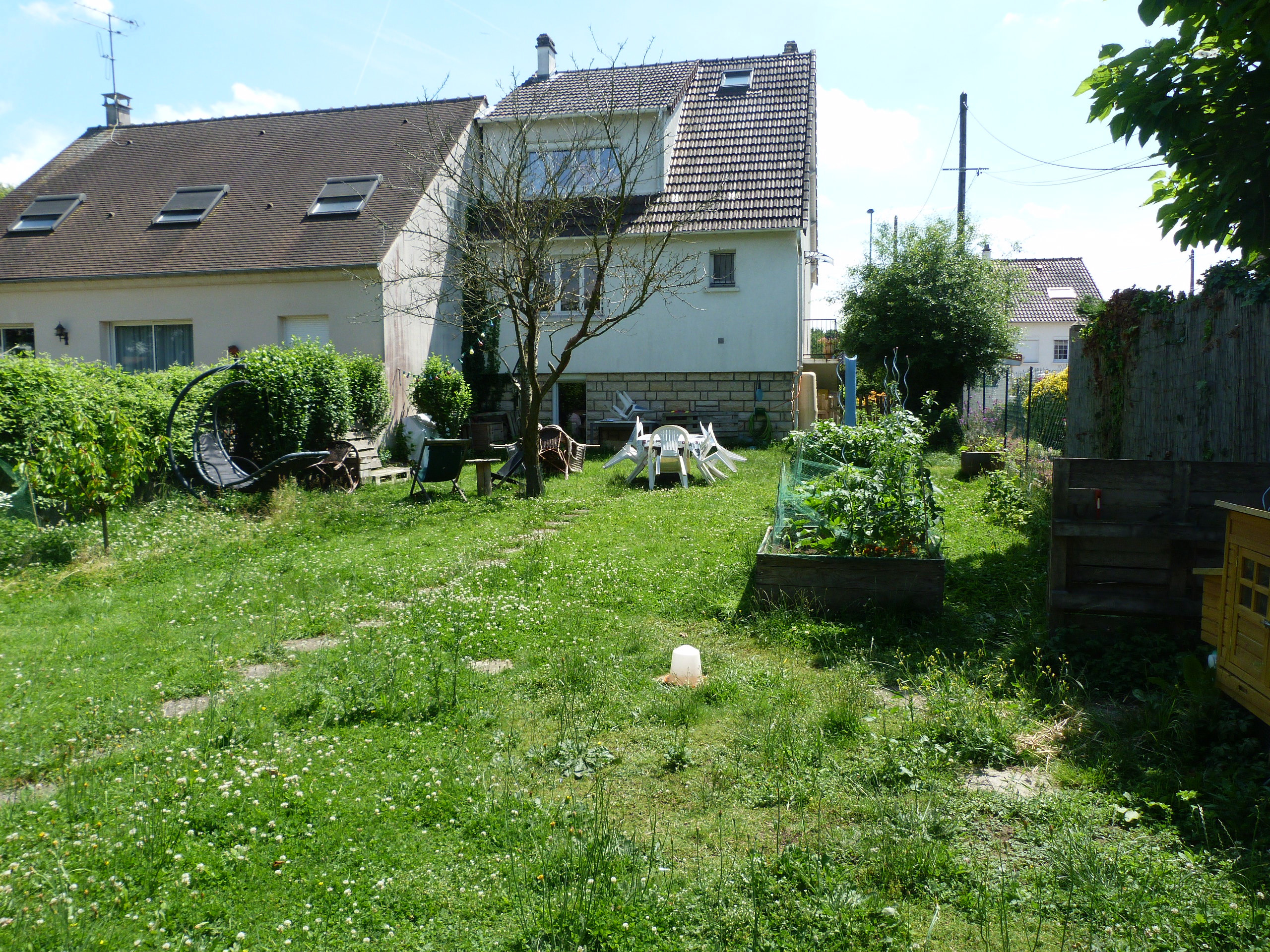 Rénovation d'une maison individuelle, intérieur et toiture