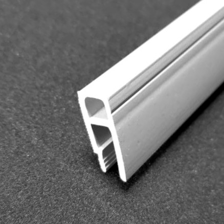 Багет для натяжного потолка