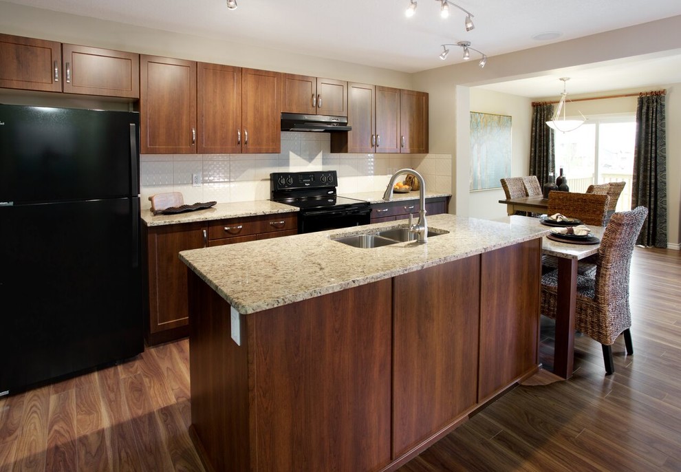 Transitional kitchen photo in Edmonton