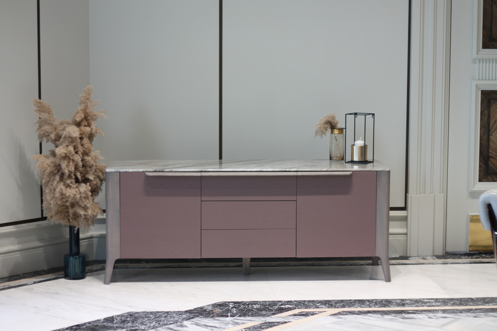 Тв-тумба Toffee в цветовом решении Калипсо