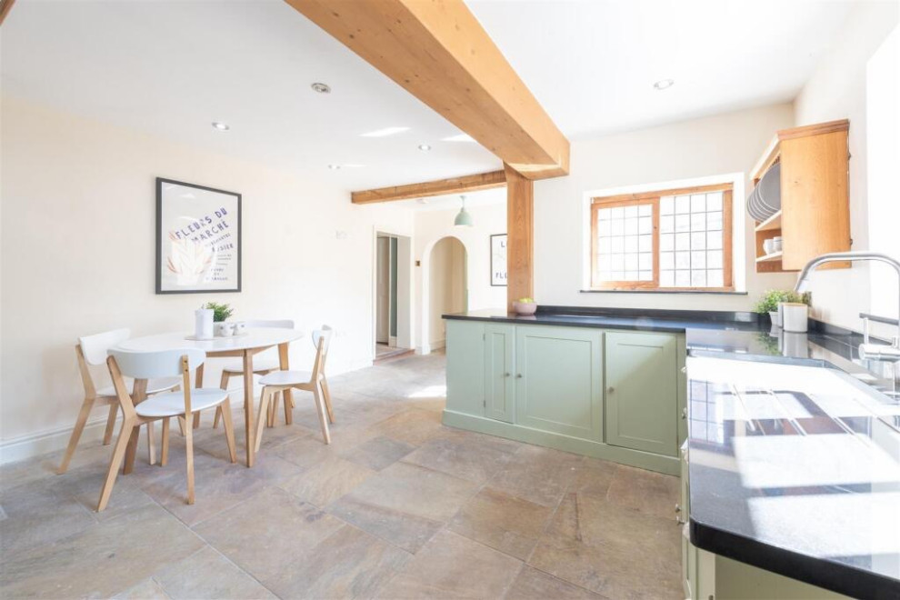 Ivy House - Staged to Sell