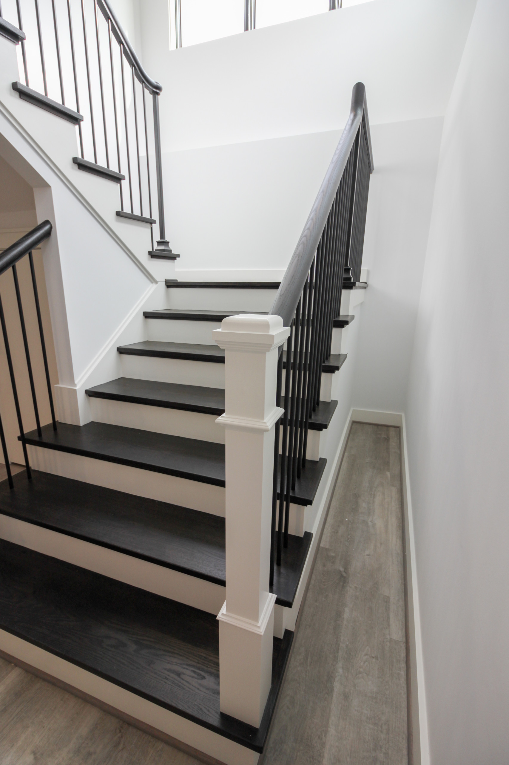 90_Classic Staircase with a Contemporary Twist, McLean VA 22101