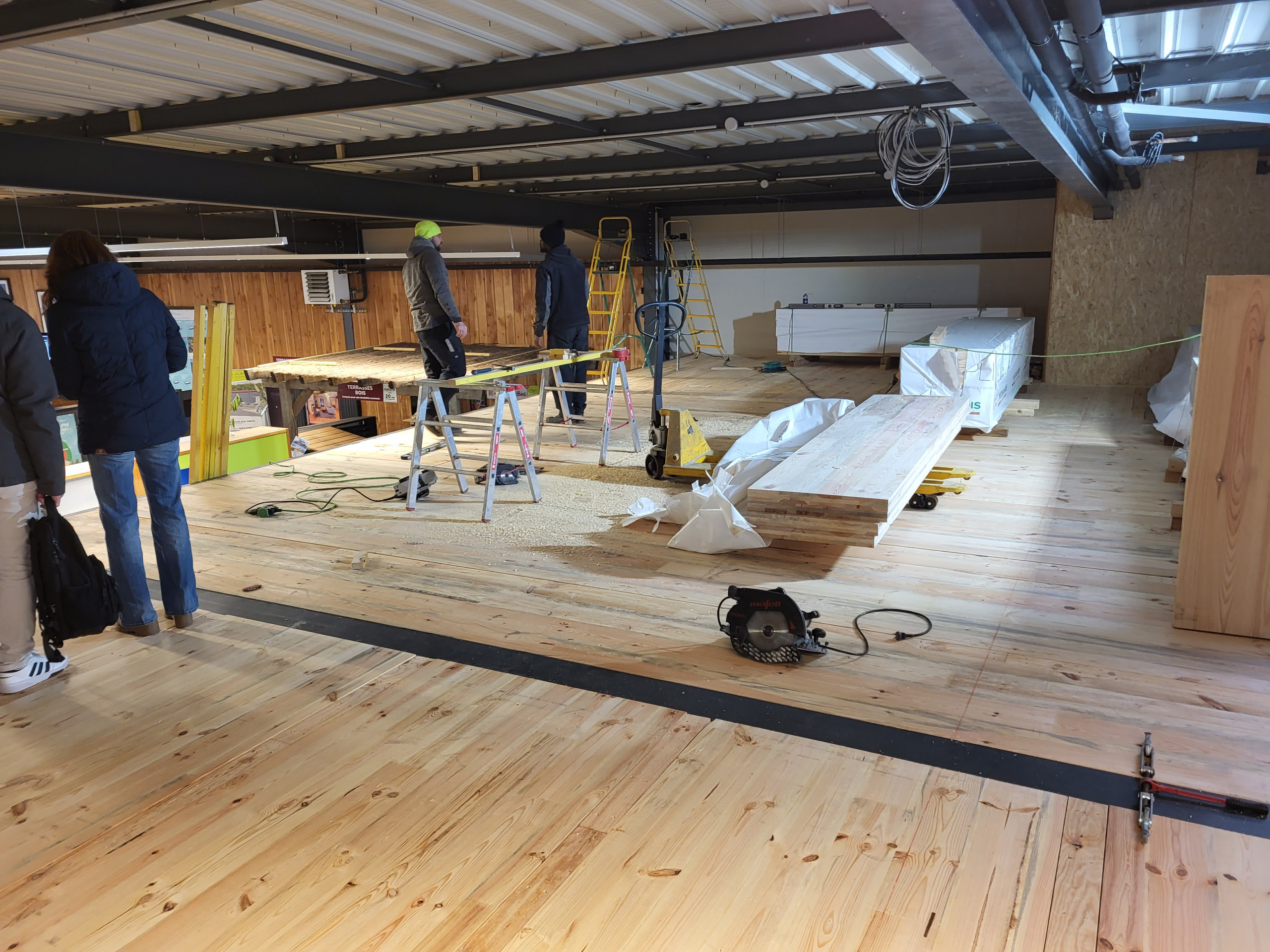Comme chez soi au travail I Rénovation et extension de bureaux I 280 m2
