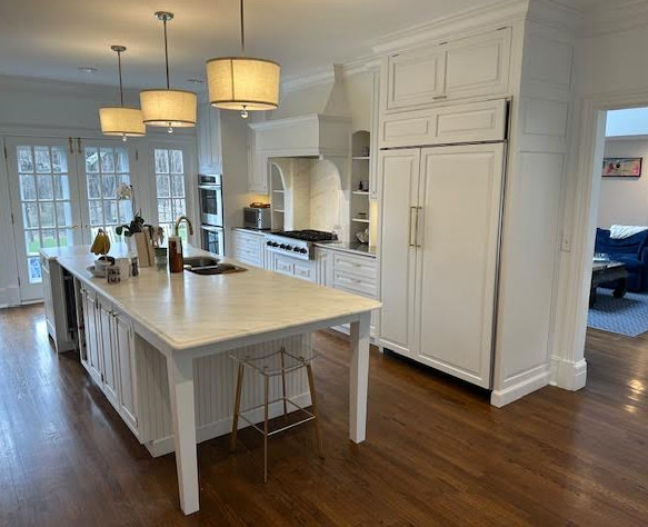 Provence Reimagined: A Modern French Country Kitchen