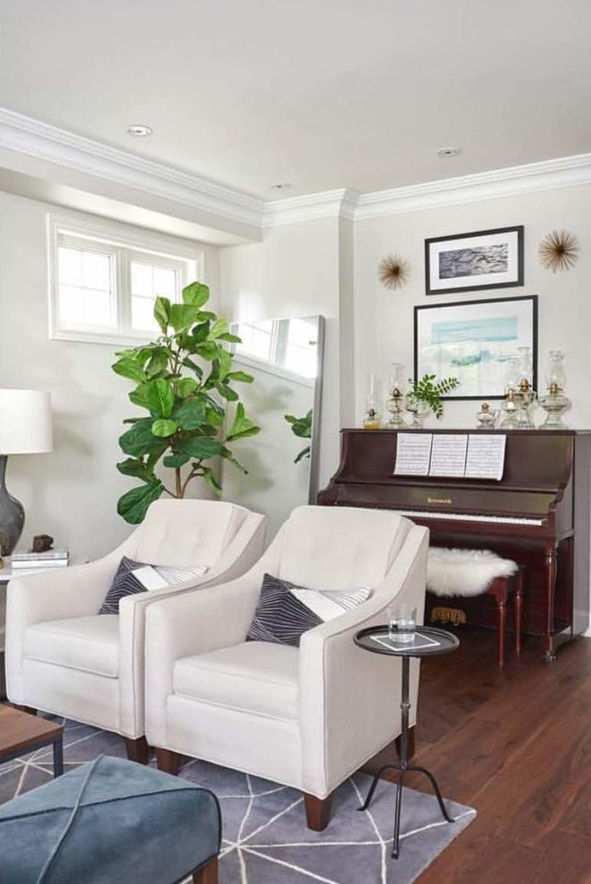 This is an example of a traditional living room in Toronto.