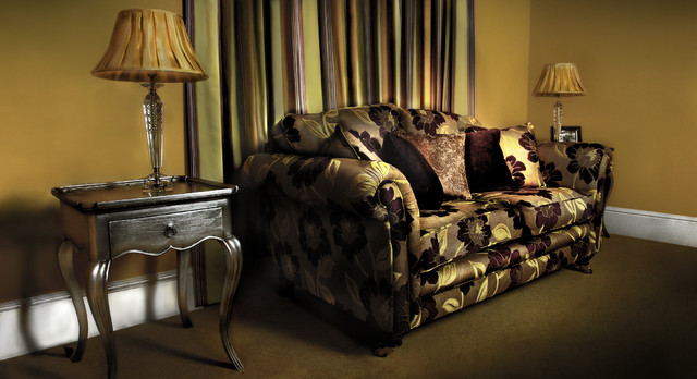 Dramatic Living Room klassisk-dagligstue