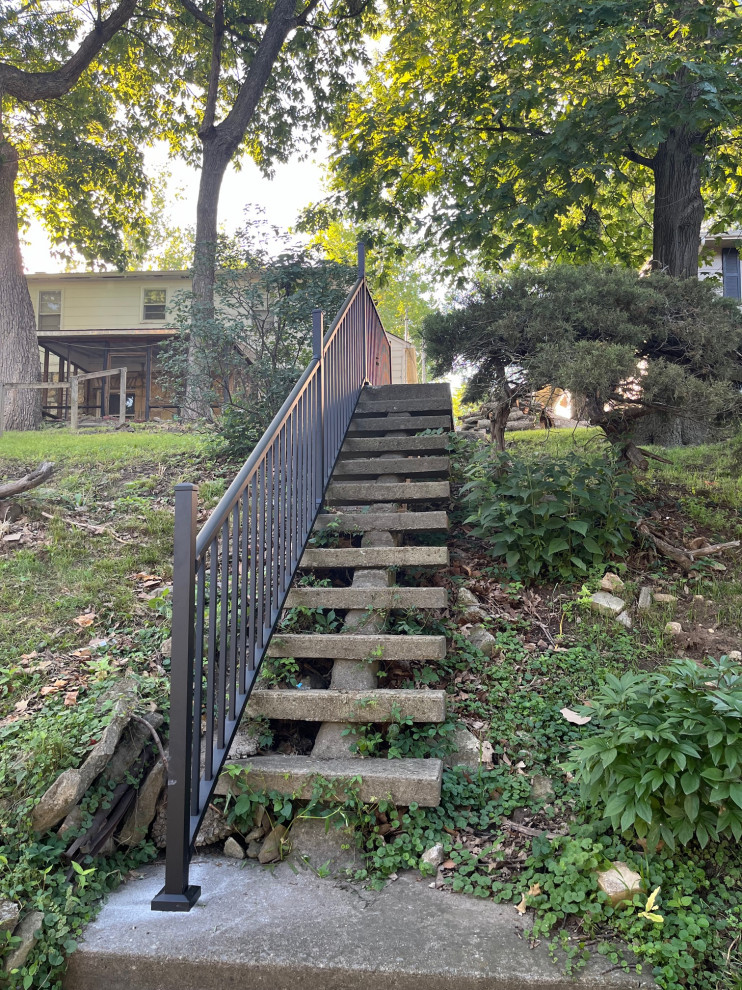 Ramp/Stair Building in Lake Waukomis, MO