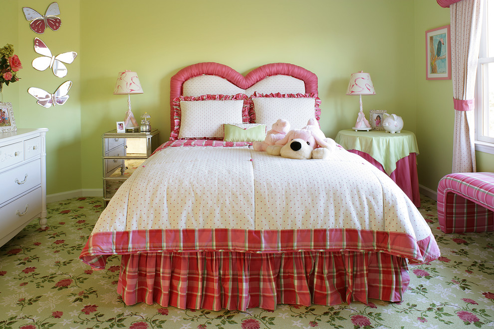 Inspiration for a large traditional kids' bedroom for kids 4-10 years old and girls in Newark with green walls and carpet.