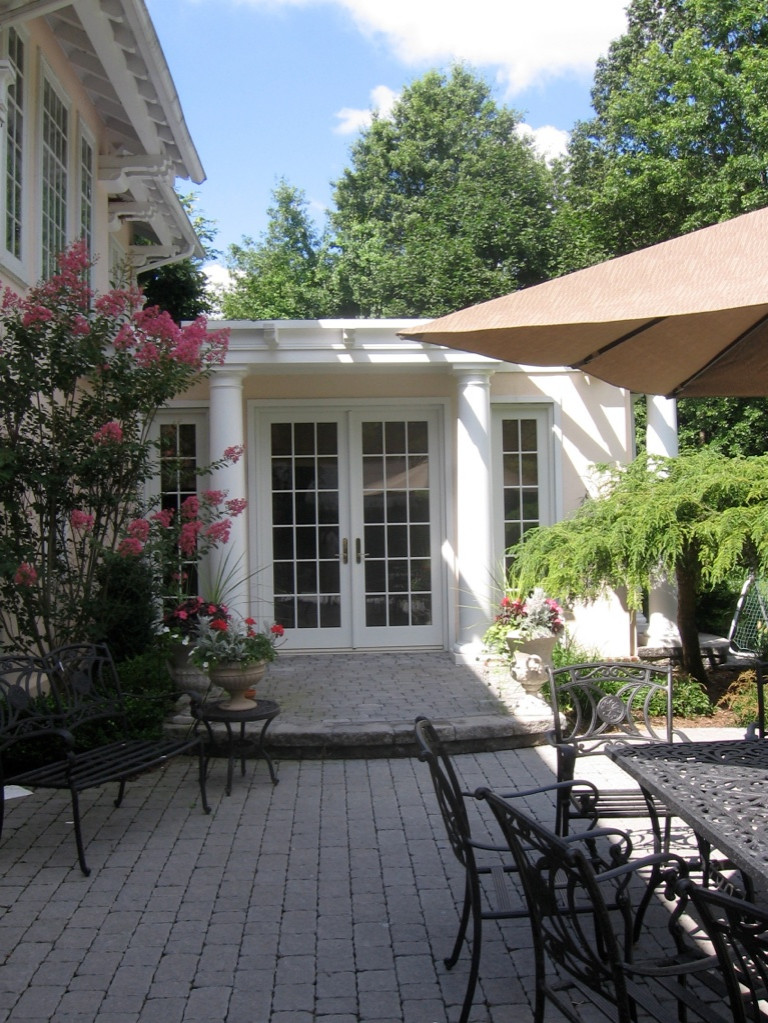 Masonry Designer of Patios, Walls, Walks & Porches