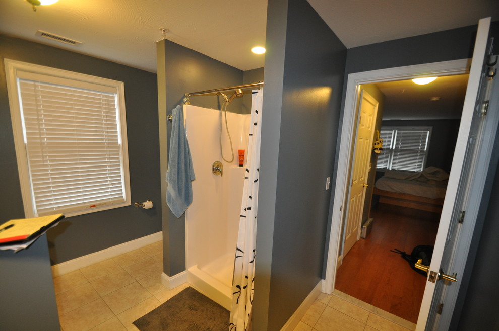 Spacious Master bathroom in cool hues - Project 3121