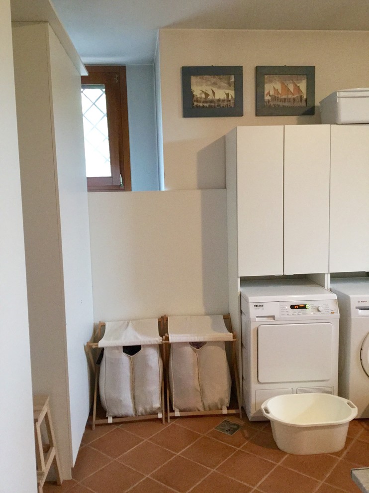 Design ideas for a modern laundry room in Other.