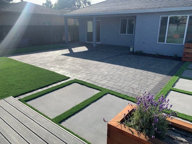 Redwood Fencing & Planter Boxes