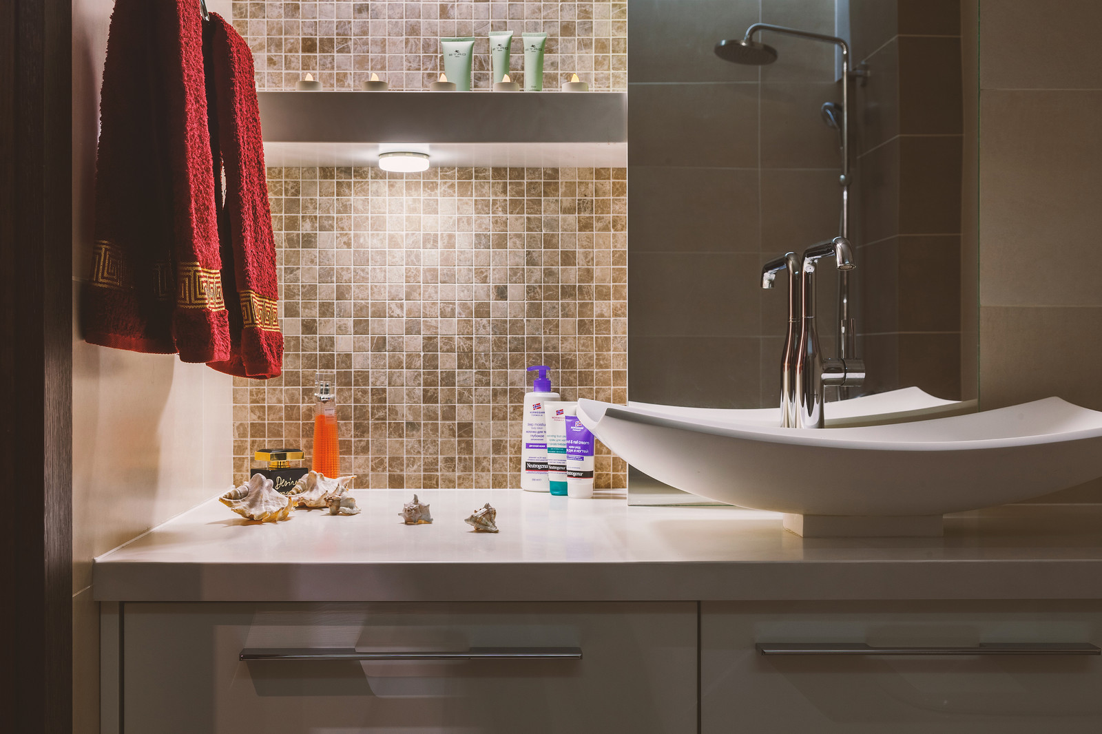 Дизайн квартиры с использованием искусственного камня