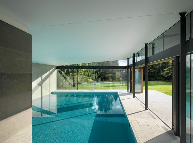 Moat Cottage contemporary-pool
