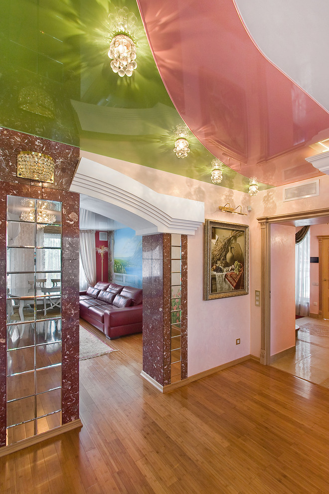 Интерьер коттеджа в ярких тонах