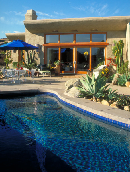 This is an example of a tropical pool in San Diego.