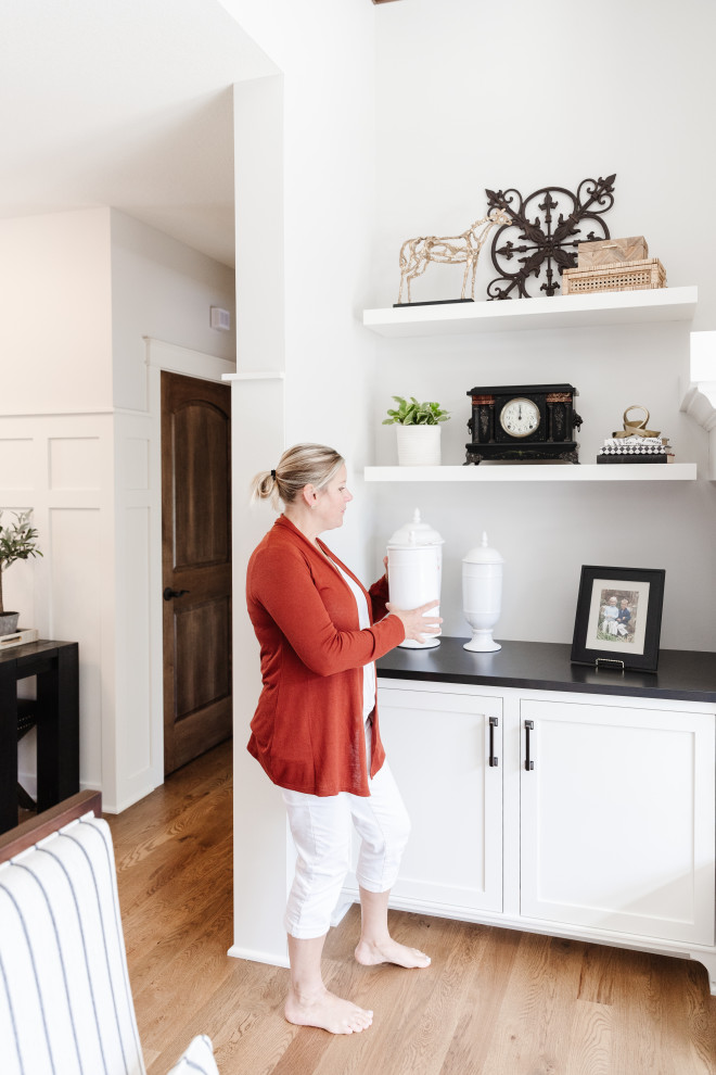 Inspiration for a transitional home design remodel in Minneapolis