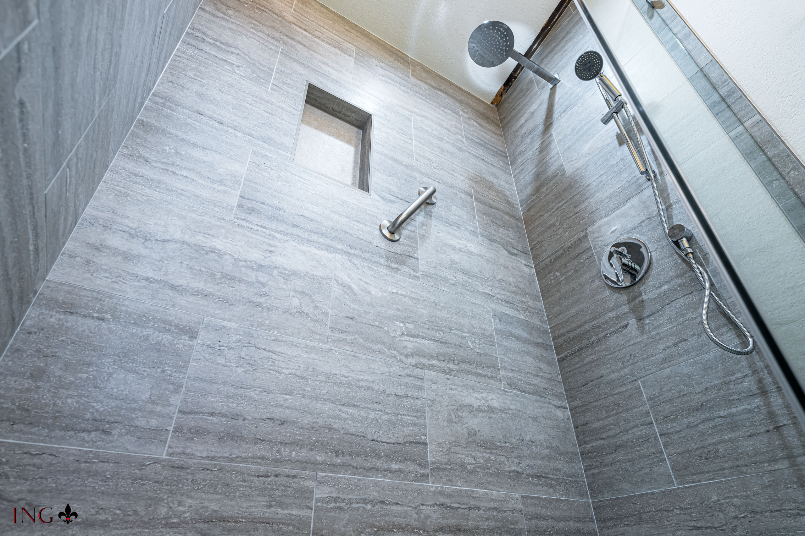 Shower Tile, Fixtures & Faucets