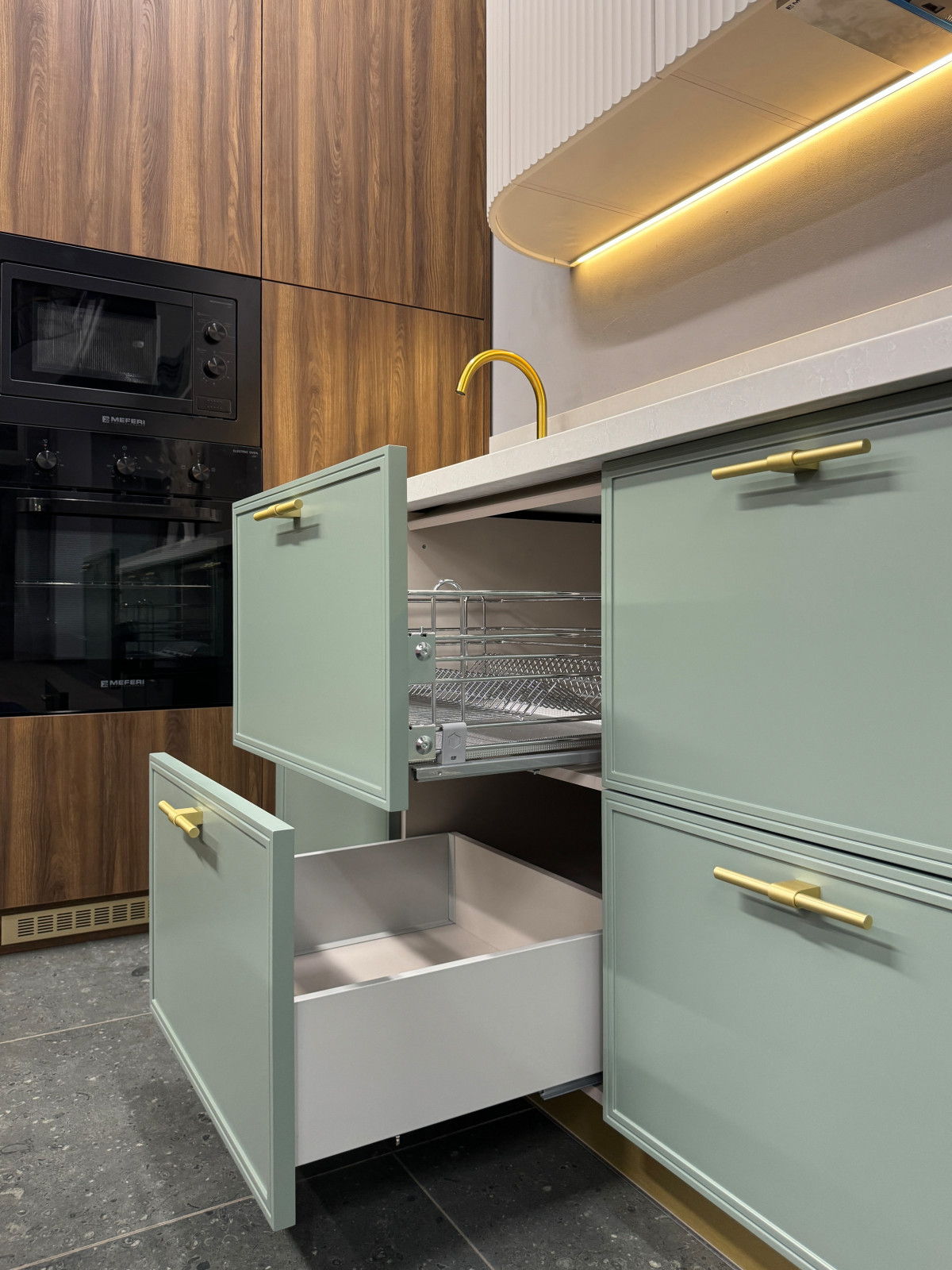 Кухня в шоуруме