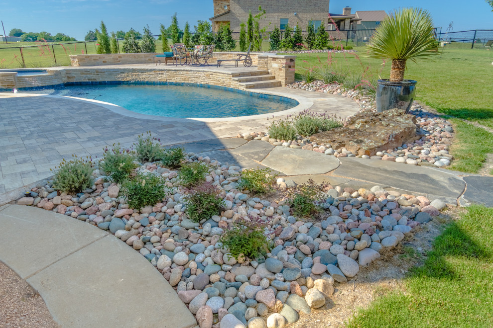Pool - transitional pool idea in Dallas