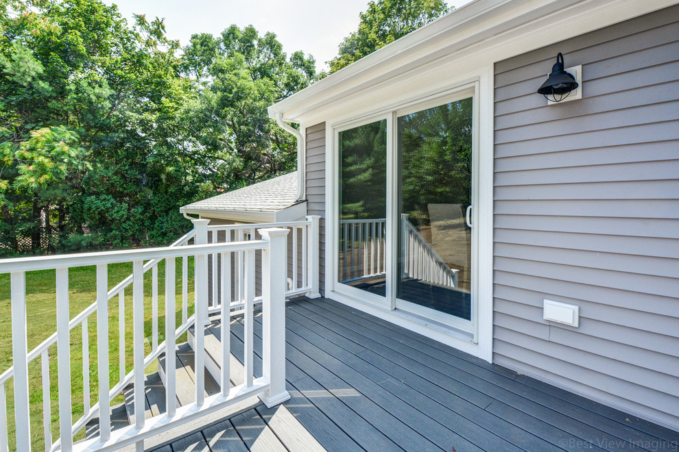 Transitional deck photo in Boston