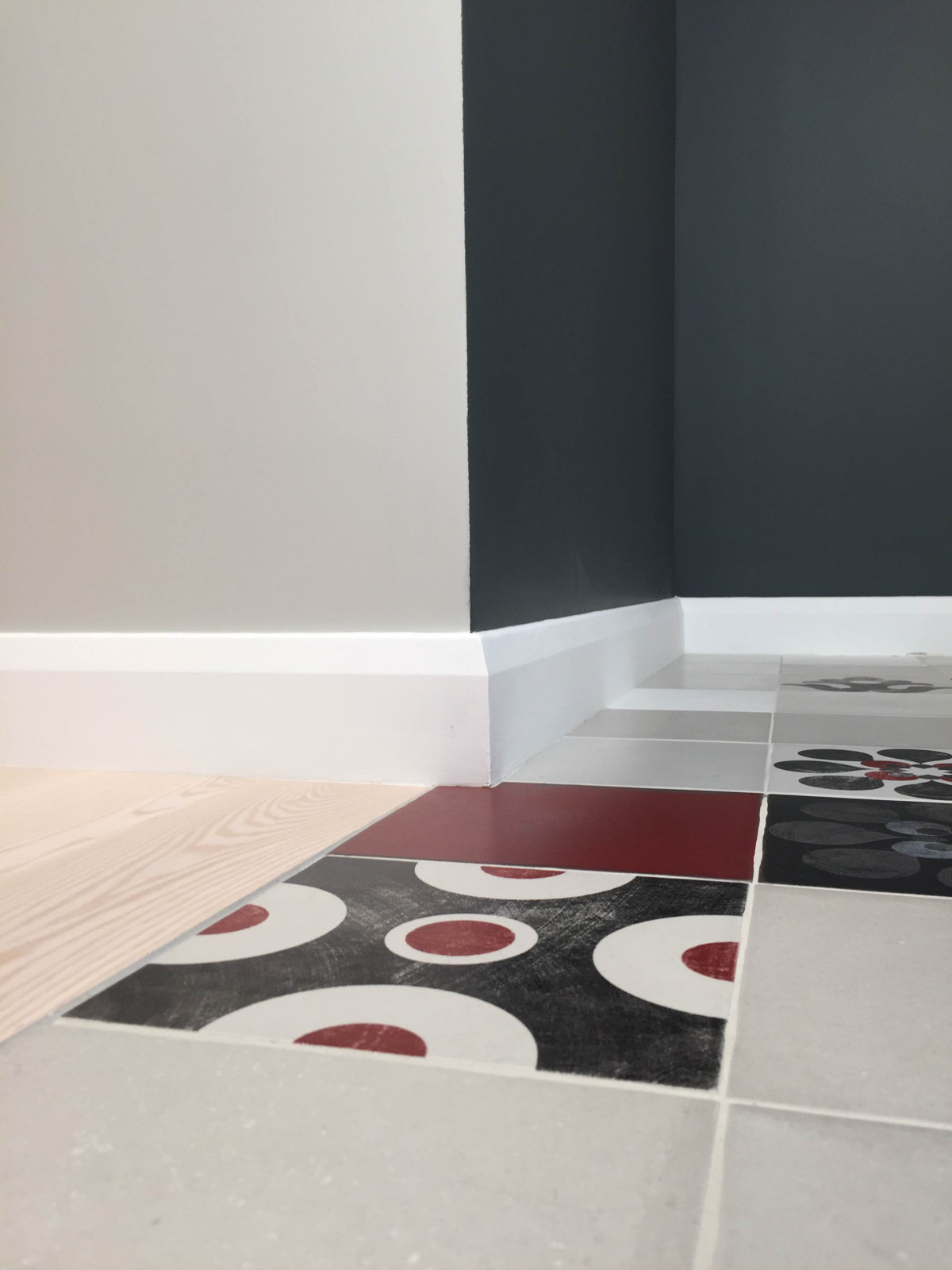 Соединение напольных покрытий. Детали.