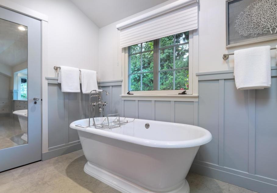 En suite Farmhouse Bathroom and Closet