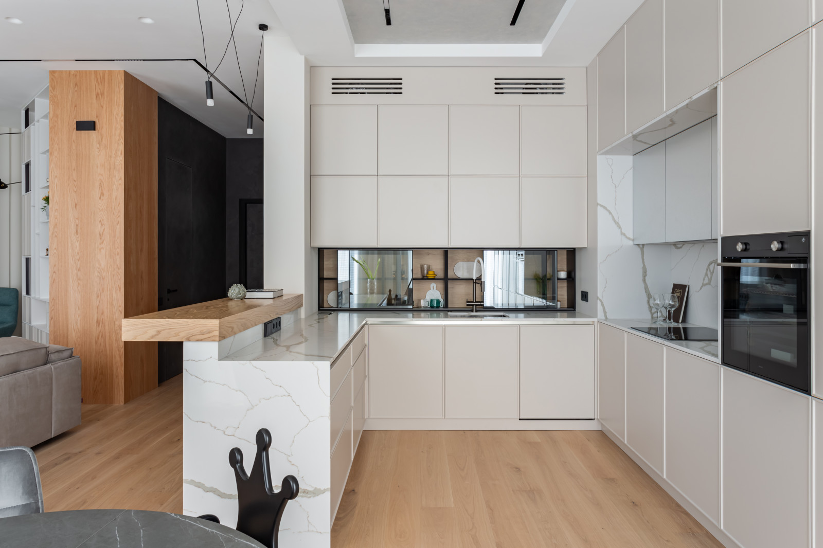 Современная квартира для дружной семьи