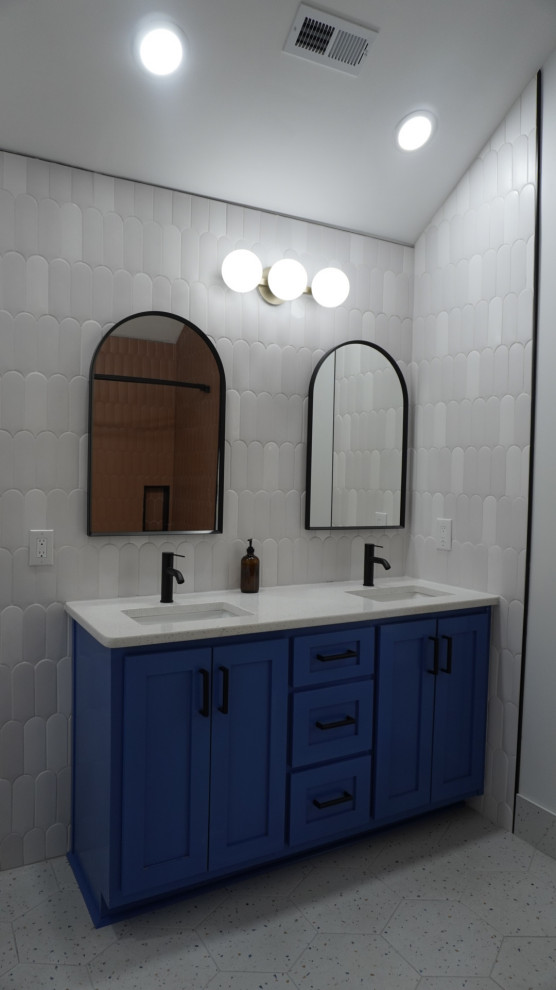Kids/Guest Bathroom
