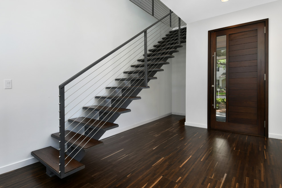 This is an example of a modern staircase in Tampa.
