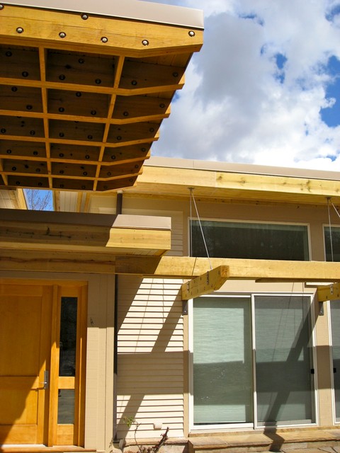 Stillhouse Bluff Residence contemporary-exterior