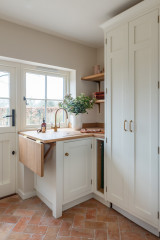 10 Clever Ways to Finish a Kitchen Cabinet Run
