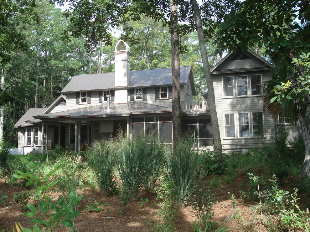 Photo of a contemporary exterior in Atlanta.