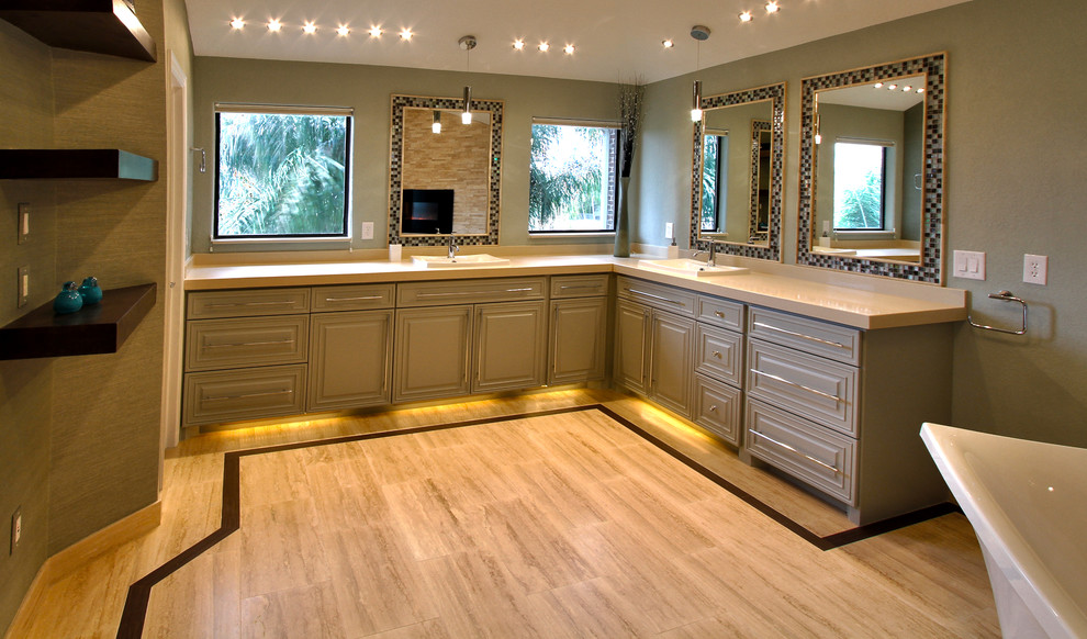 Clear Lake Spa Bath