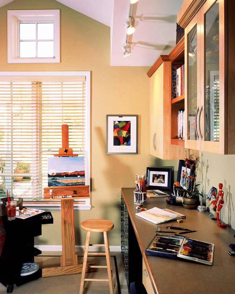 Design ideas for a traditional home office in Denver with a built-in desk.